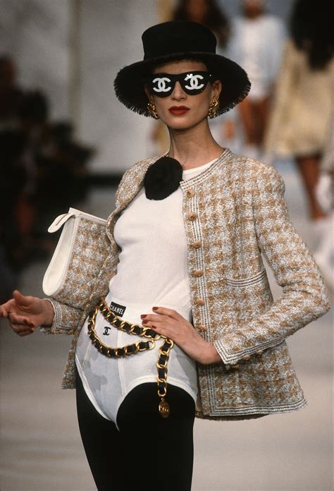 who designs for chanel.